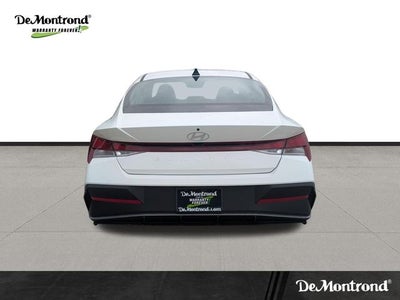 2026 Hyundai ELANTRA SE