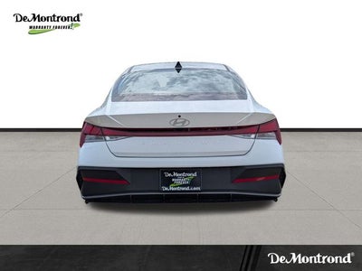 2026 Hyundai ELANTRA SE