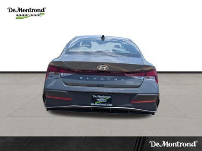 2026 Hyundai ELANTRA SE