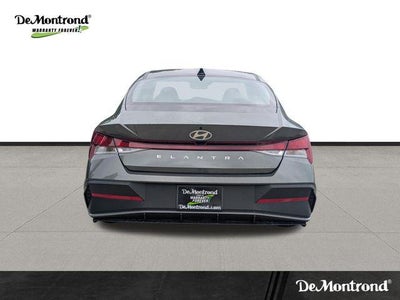 2026 Hyundai ELANTRA SE