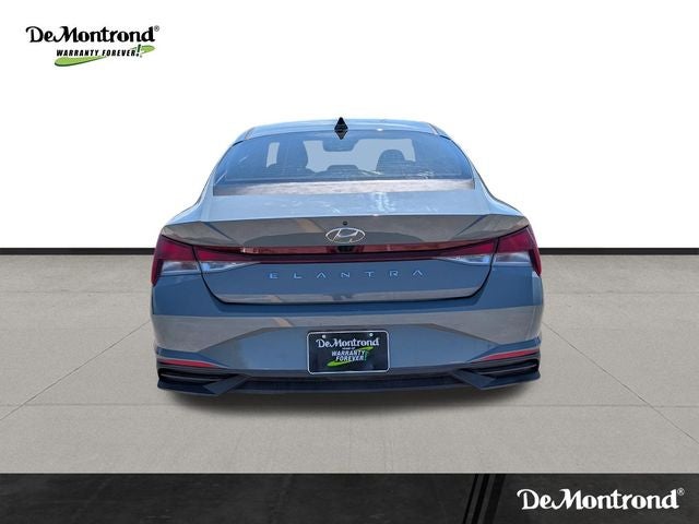 2022 Hyundai ELANTRA SEL