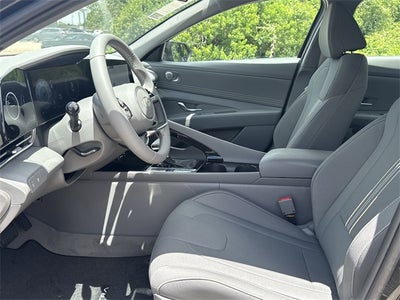 2025 Hyundai ELANTRA SEL Convenience
