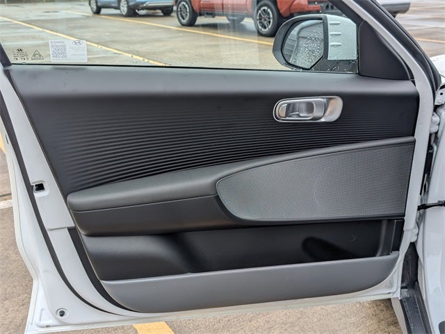 2025 Hyundai IONIQ 6 SE