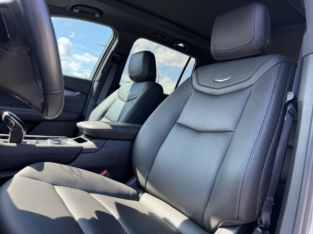 2024 Cadillac XT6 Luxury