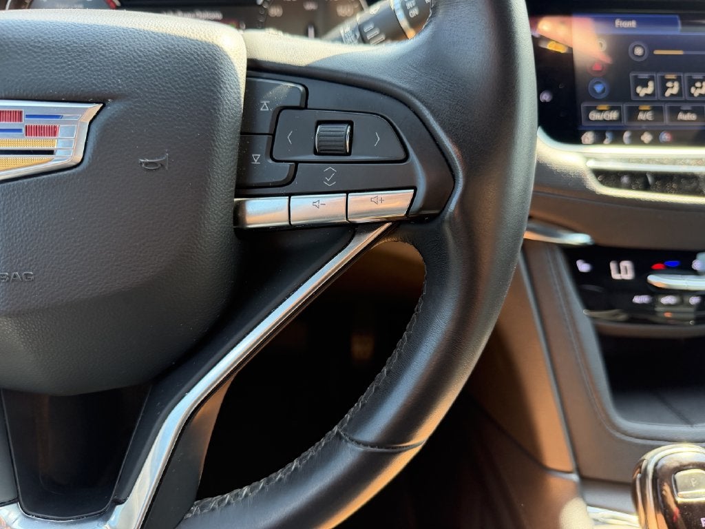 2024 Cadillac XT6 Luxury