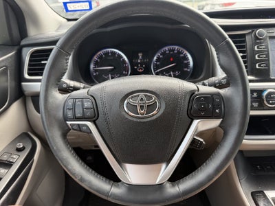 2016 Toyota Highlander XLE V6