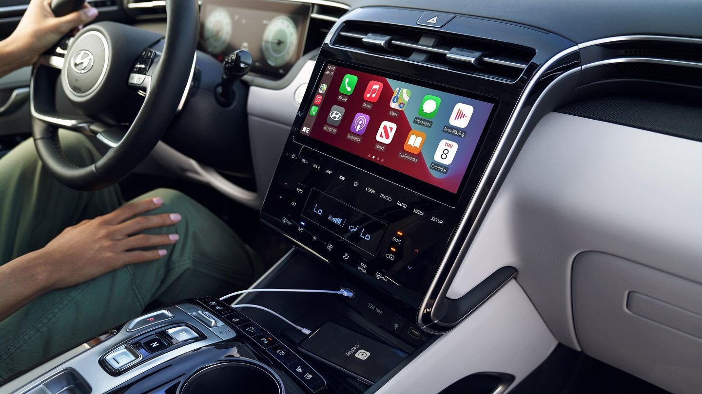 2022 Tucson Interior | DeMontrond Hyundai in Texas City TX